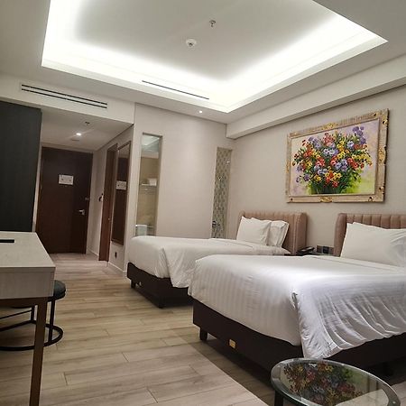 Trembesi Hotel 塞尔蓬 外观 照片