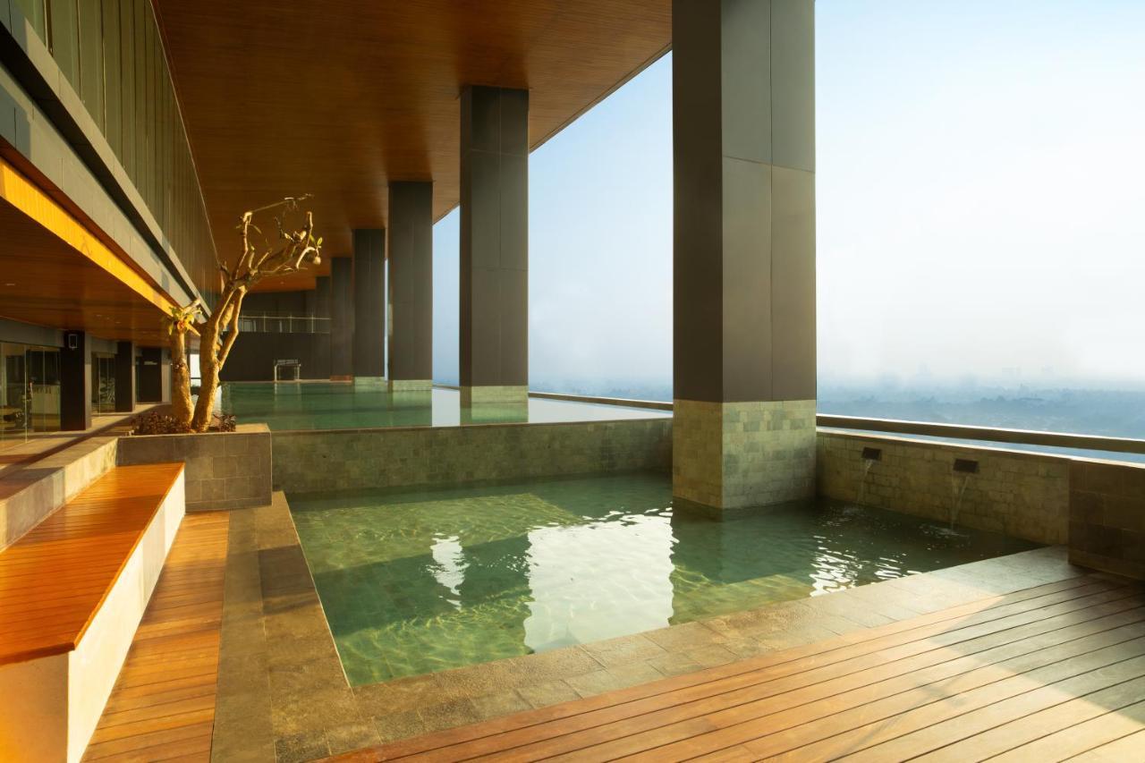 Trembesi Hotel 塞尔蓬 外观 照片