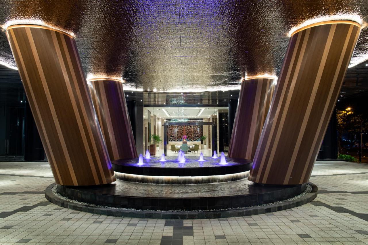 Trembesi Hotel 塞尔蓬 外观 照片