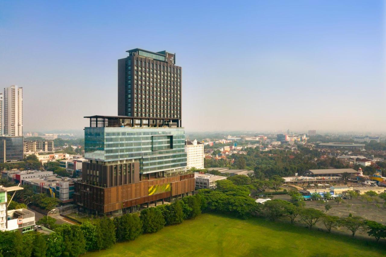 Trembesi Hotel 塞尔蓬 外观 照片