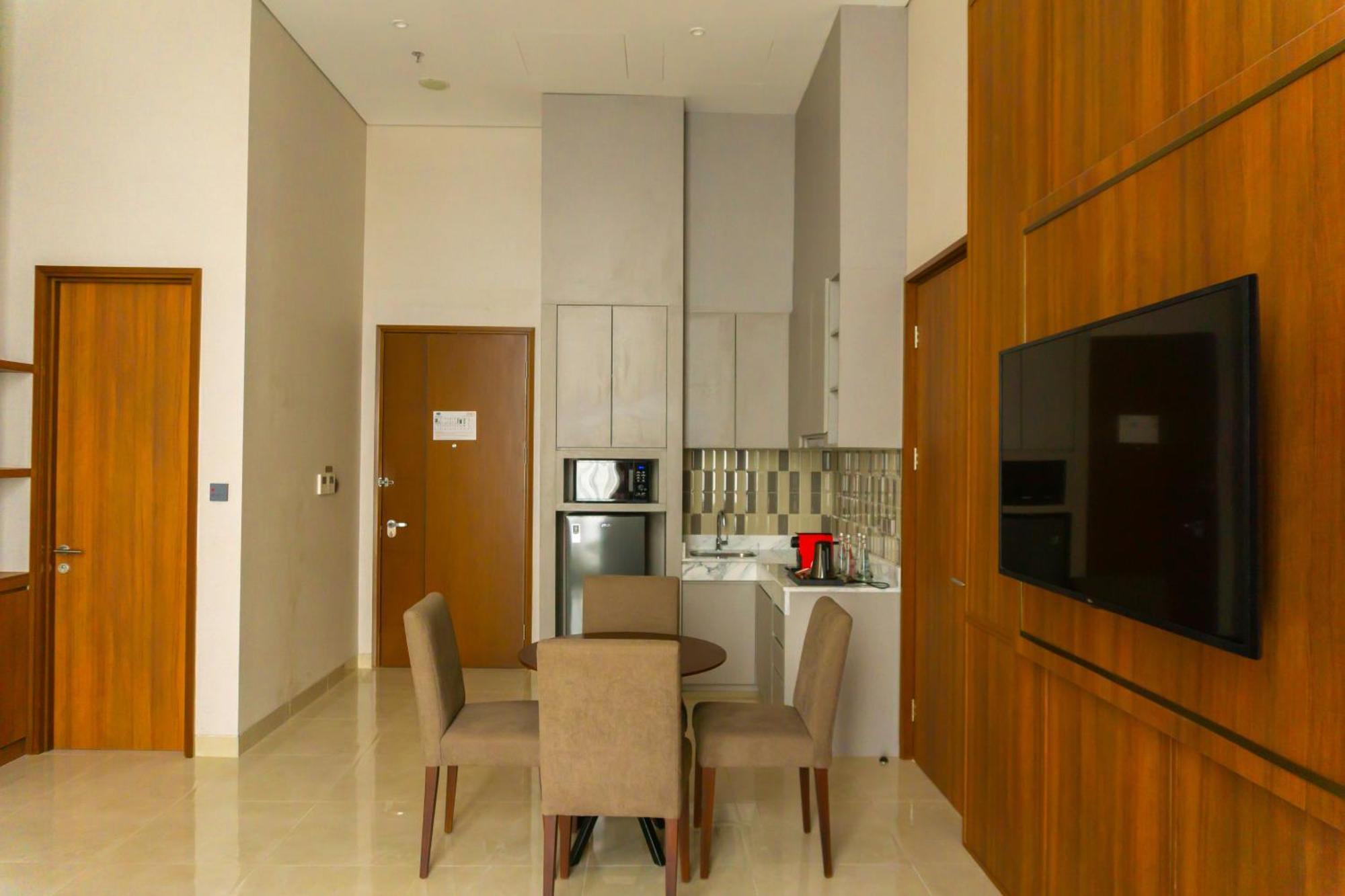 Trembesi Hotel 塞尔蓬 外观 照片