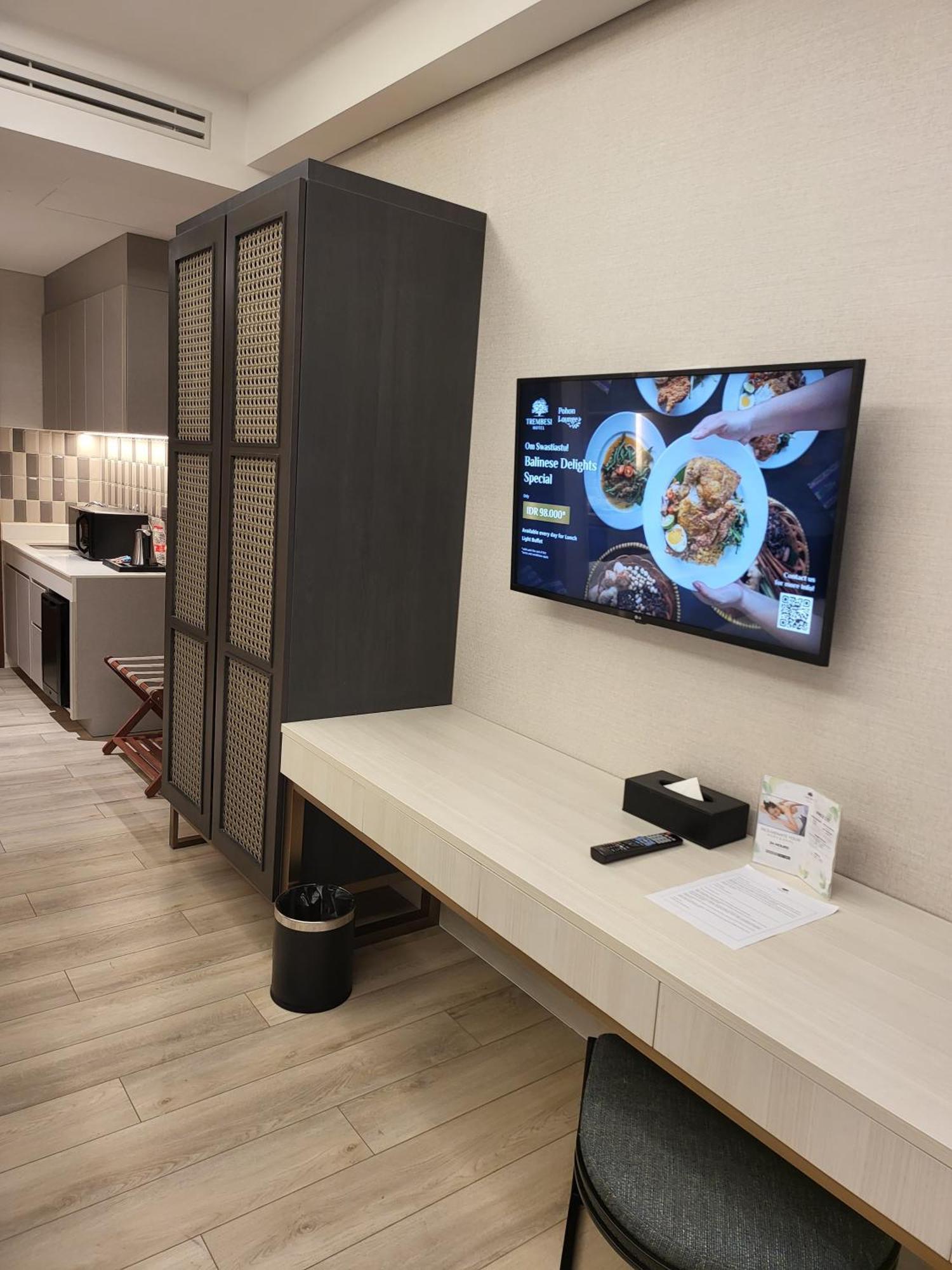 Trembesi Hotel 塞尔蓬 外观 照片