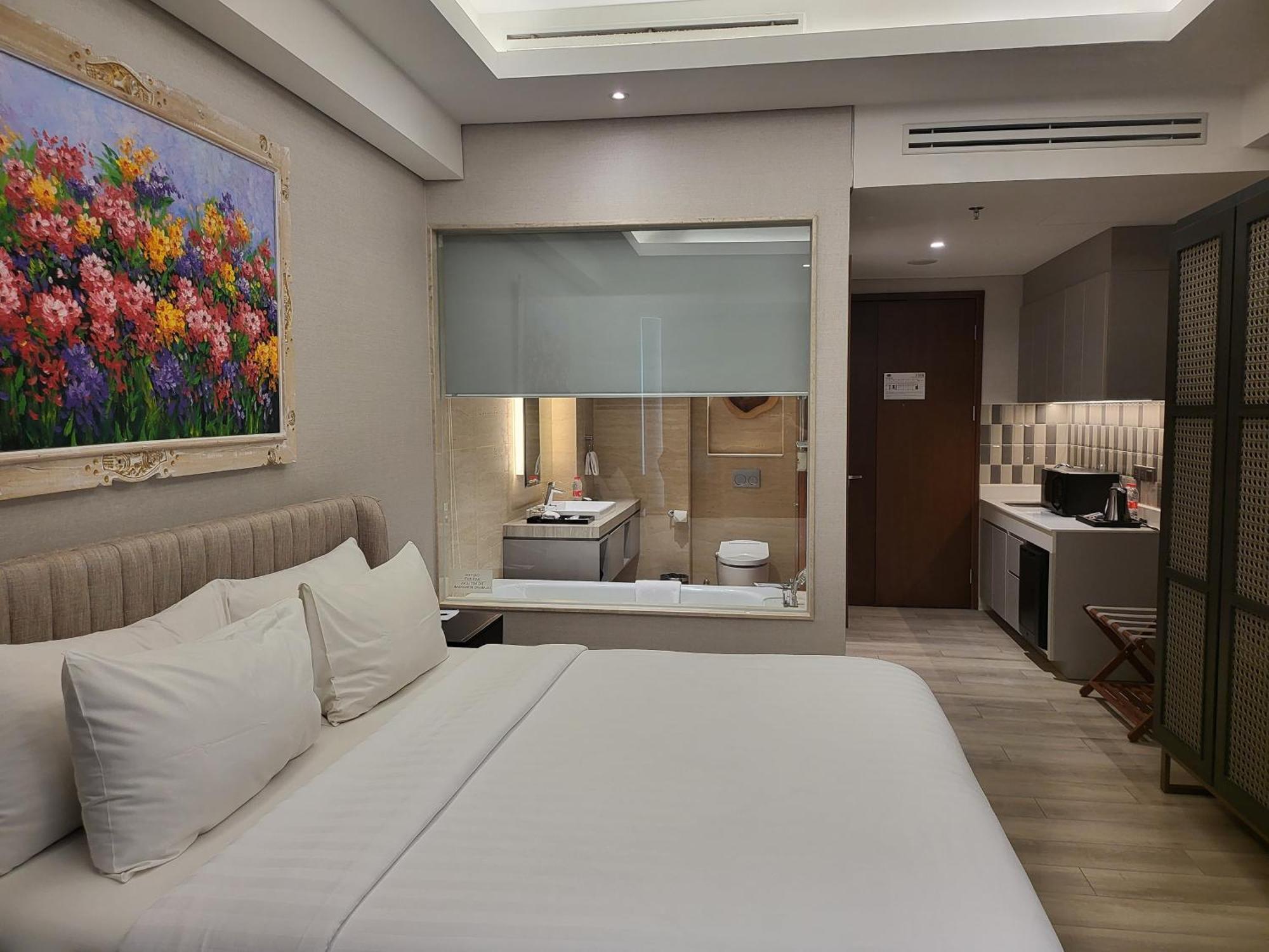 Trembesi Hotel 塞尔蓬 外观 照片