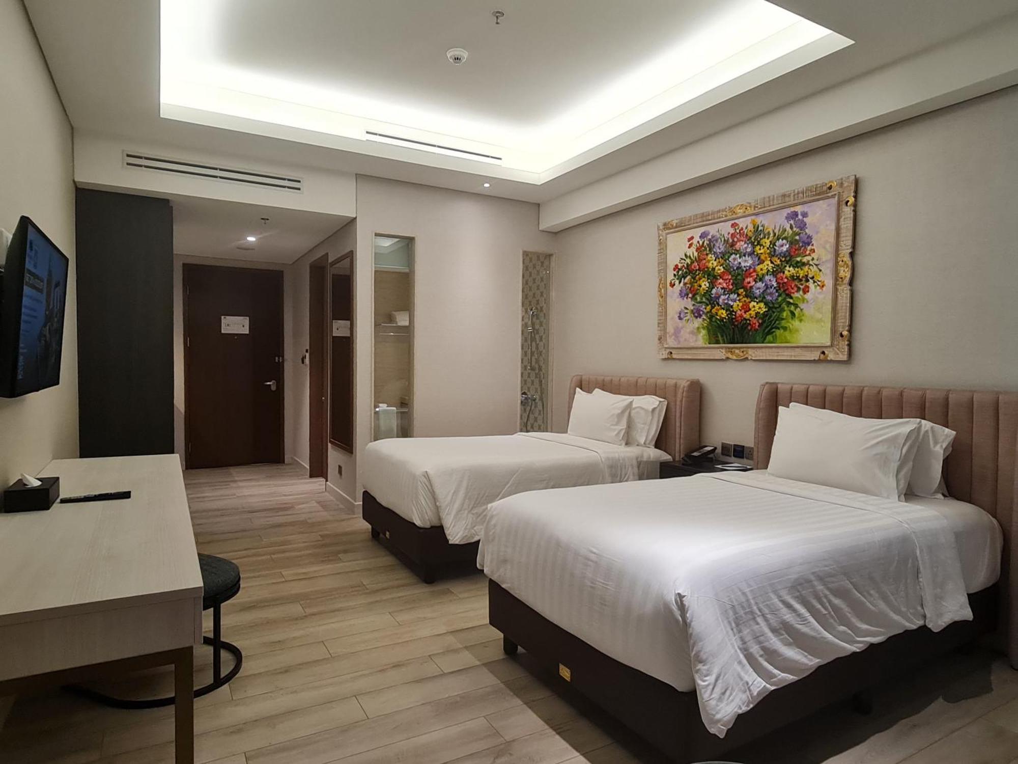 Trembesi Hotel 塞尔蓬 外观 照片